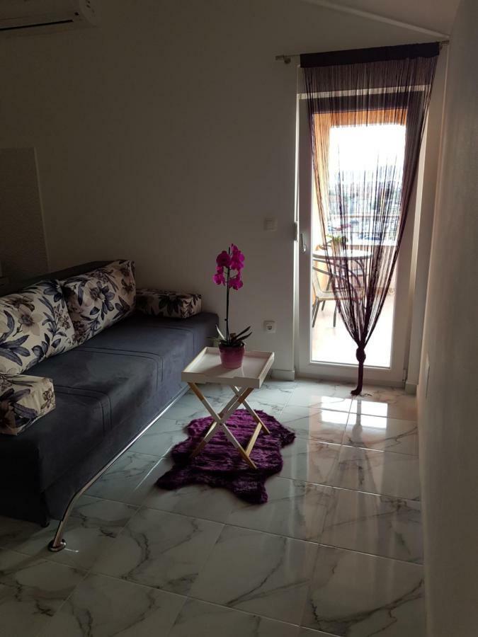 Studio Apartment Lili Задар Екстериор снимка